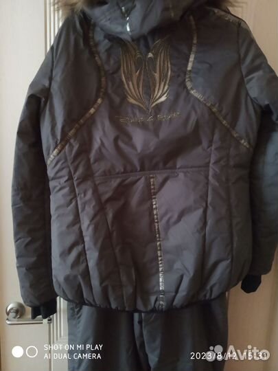 Спортивный костюм женский