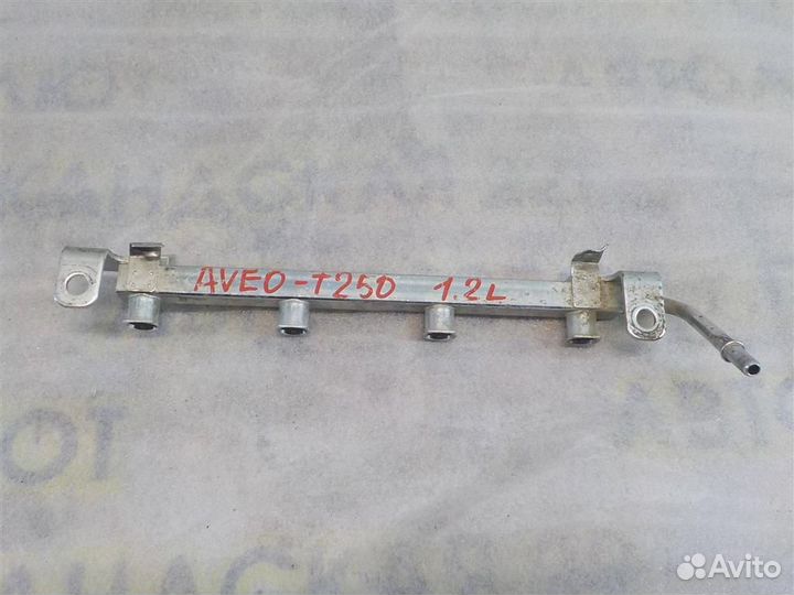 Рейка топливная (рампа) Chevrolet Aveo (T250) 200