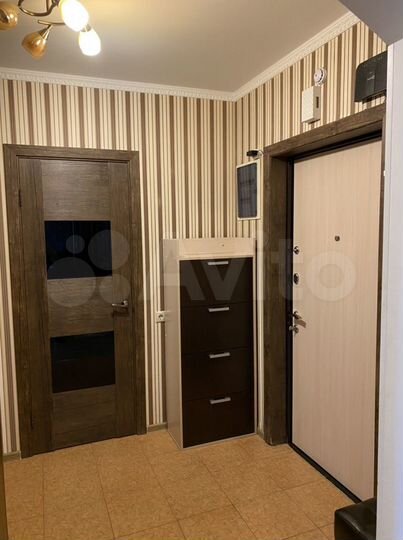 2-к. квартира, 92 м², 19/25 эт.