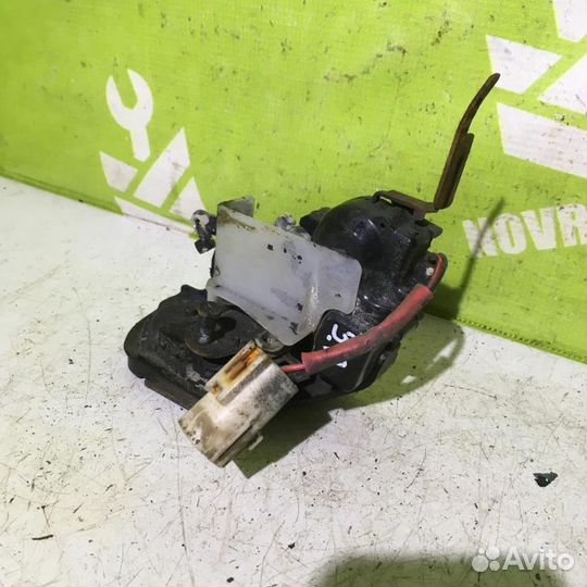 Замок двери задней правой Тойота Карина Е