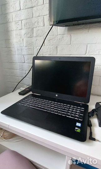 HP pavilion 15-bc304ur