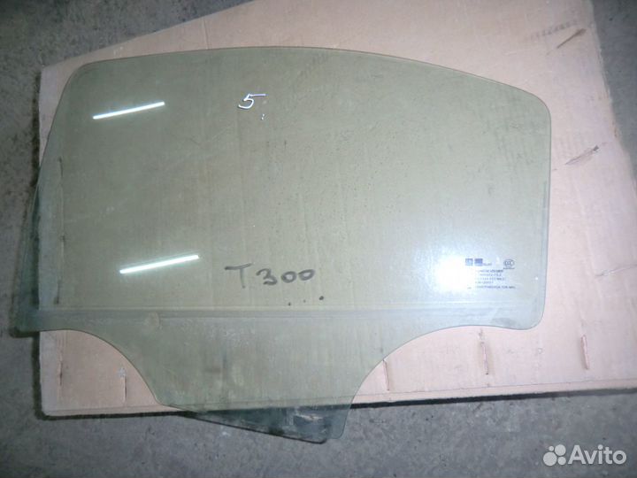Стекло заднее левое Шевроле Авео Т300 седан