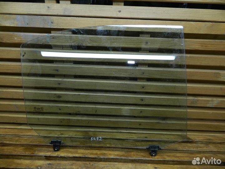 Hyundai Elantra XD седан - стекло заднее правое