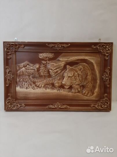 Панно из дерева