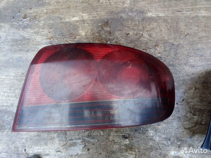 Фонарь задний правый на Хендай Соната 05г