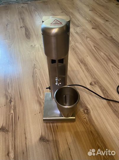 Миксер для молочных коктейлей