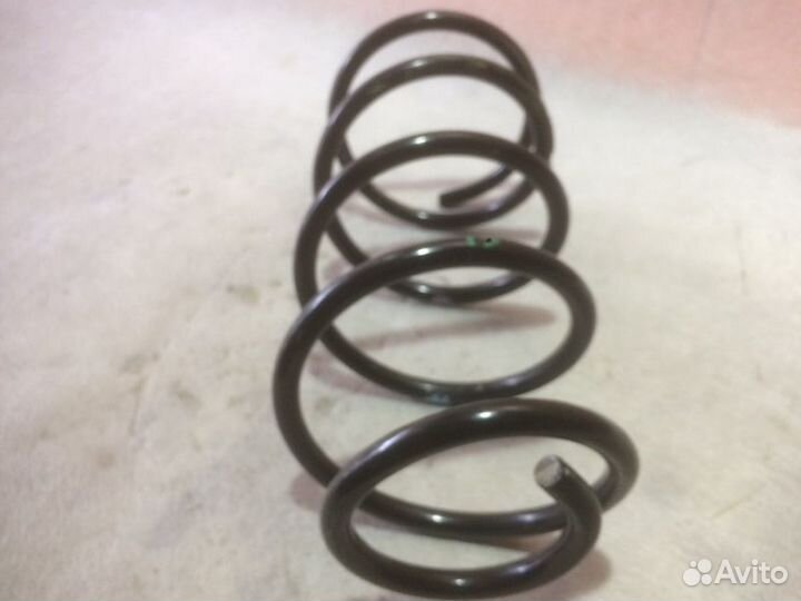 Пружина передняя Mazda 3 BL 1.6 2011