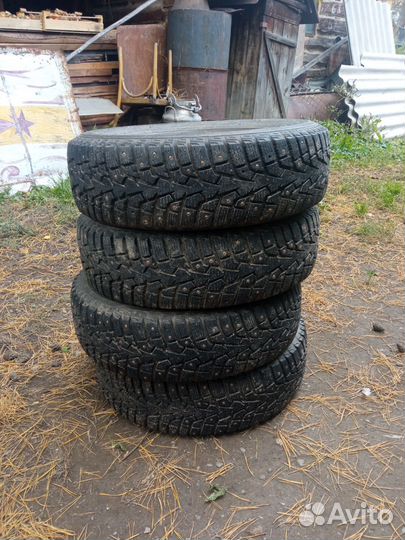 Maxxis ArcticTrekker NP3 185/70 R14 88