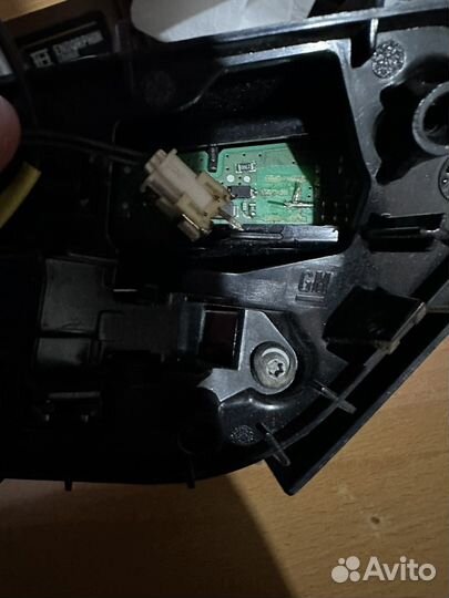 Опель Астра J GTC Внутренняя часть левого фонаря