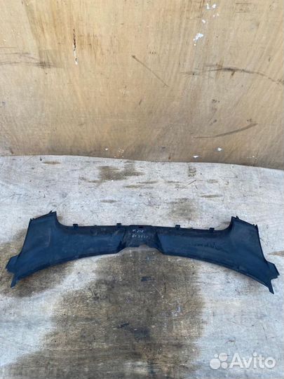 Накладка замка капота Audi A6 c6