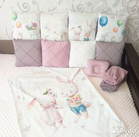 Комплект в детскую кроватку с бортиками