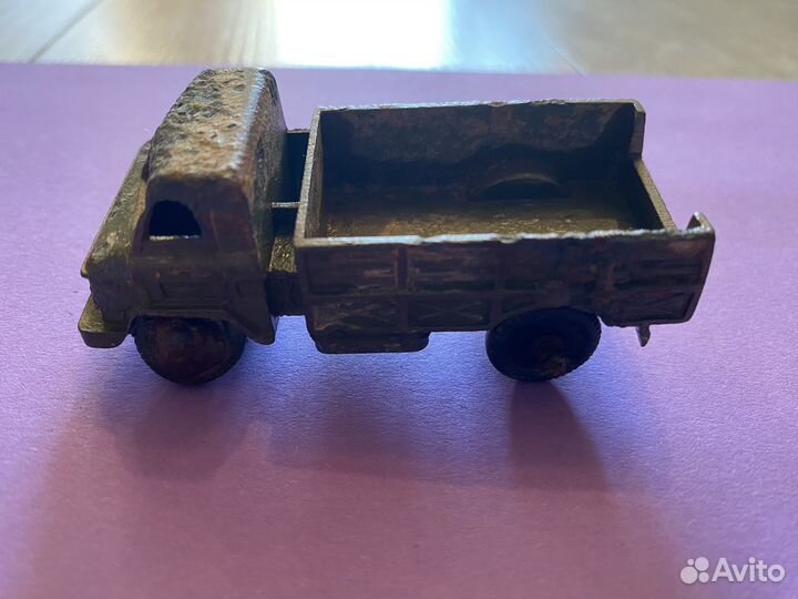 Советская игрушка газ 66