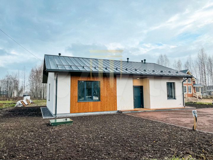 Дом 112 м² на участке 9,7 сот.