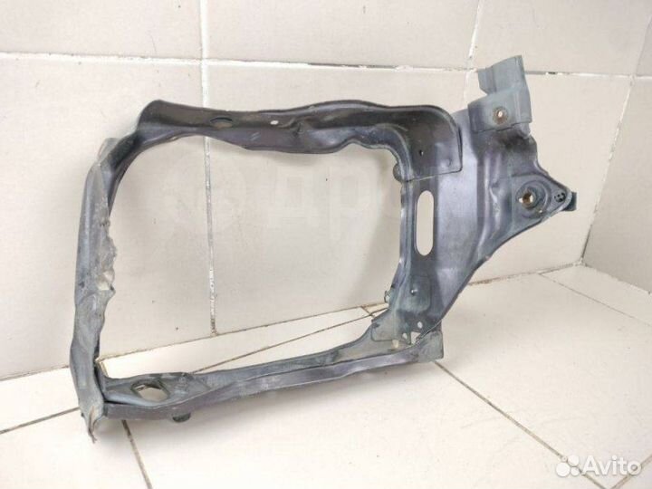 Кронштейн фары левый Mercedes C W202