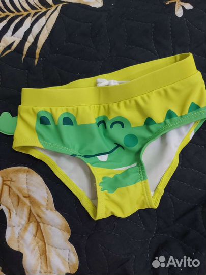 Плавки на мальчика новые