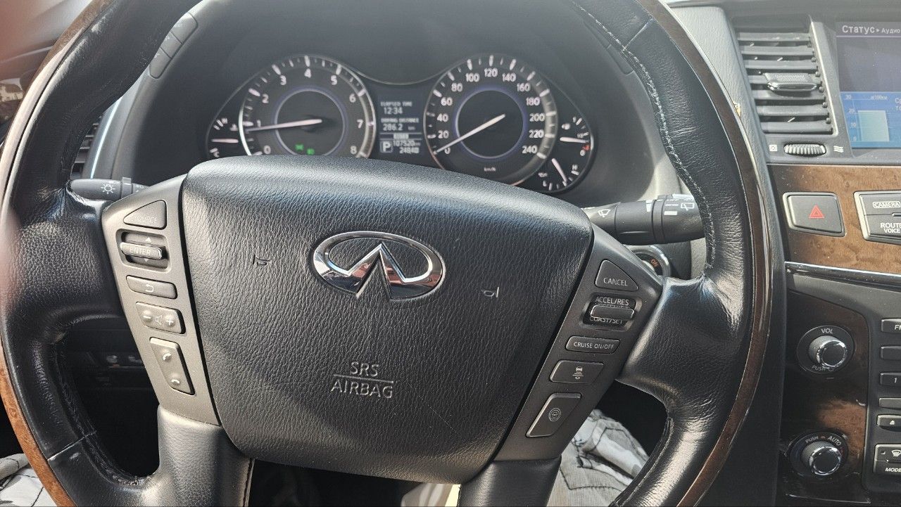 Infiniti QX80: фото из отзыва