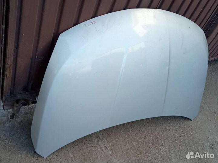 Капот Nissan Tiida