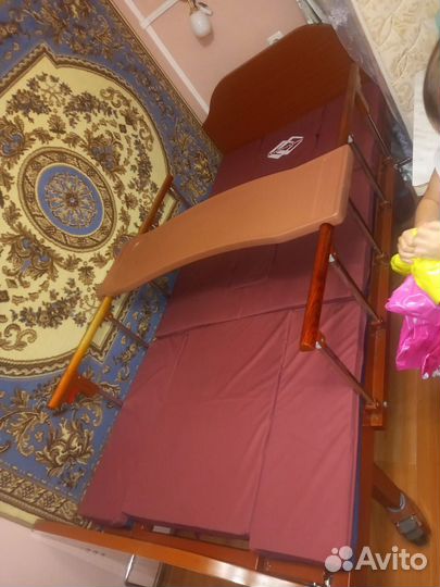 Медицинская кровать