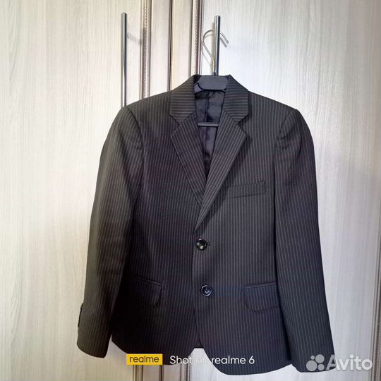 Продам школьный пиджак