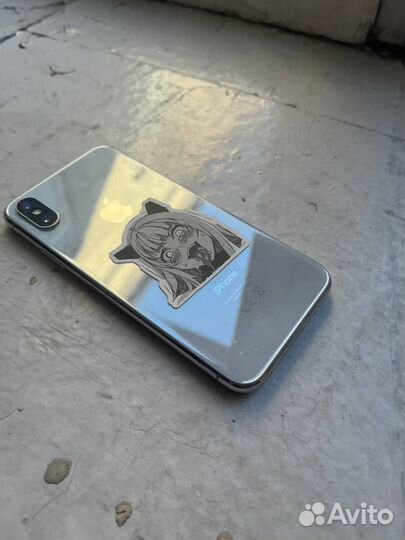 iPhone X, 64 ГБ