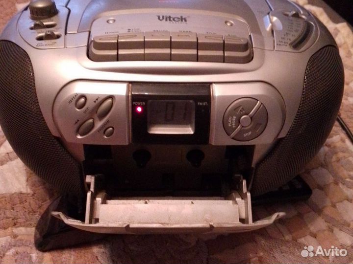 Магнитола Vitek