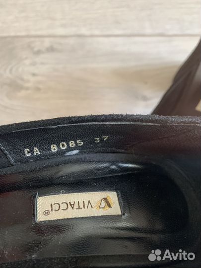 Туфли замшевые vitacci 37