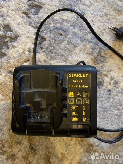 Зарядное устройство Stanley ST 121