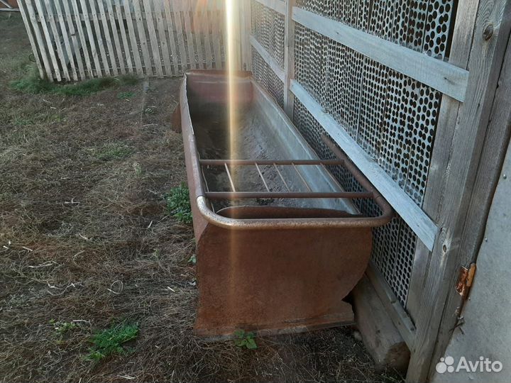 Корыто, ёмкость, поилка