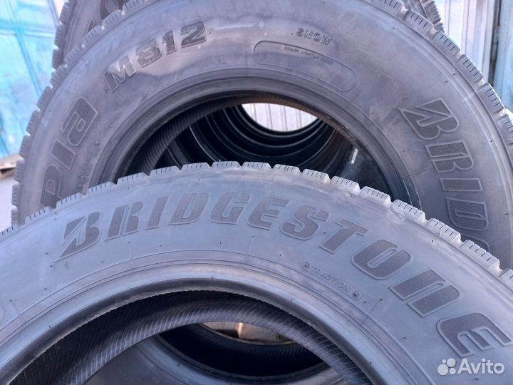 205/80R17.5 Bridgestone M812