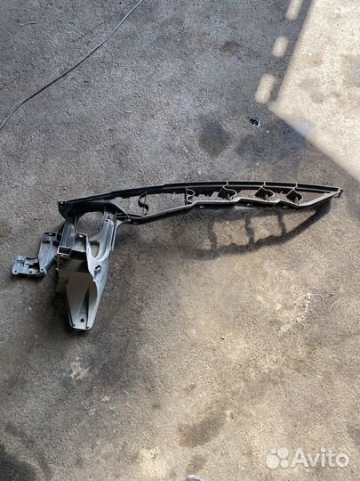 Крепление переднего крыла BMW X5 e70 x6 e71