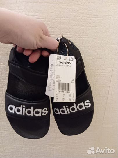 Сандалии adidas 32
