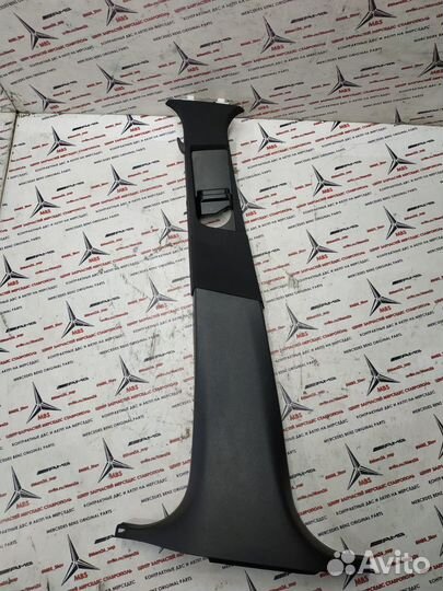 Обшивка стойки w212 Mercedes средней