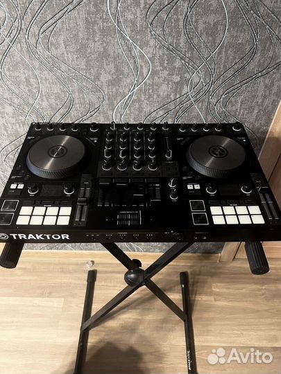 Traktor Kontrol S4 MK3