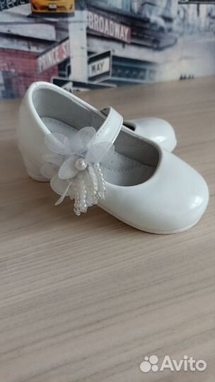 Туфли для девочки 25 размер