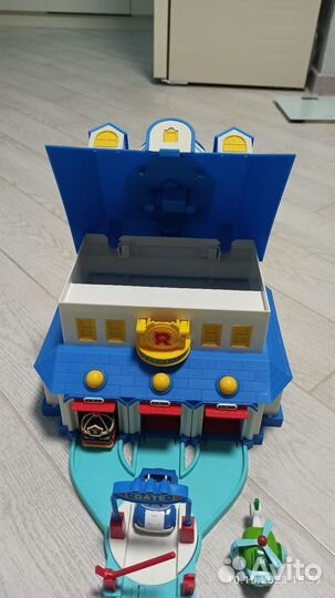 Робокар полли