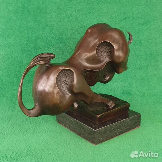 Статуэтка бронзовая Бык модерн
