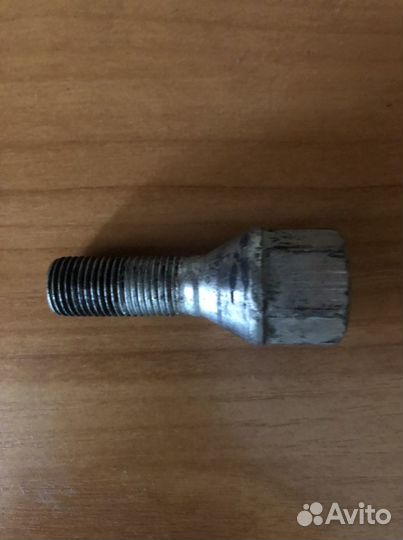 Болт колесный на ваз под ключ 19, 8 шт