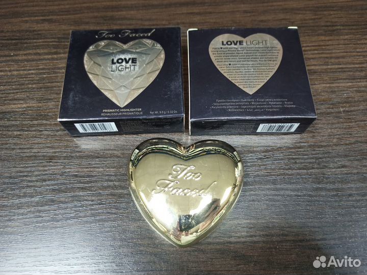 Хайлайтер Too Faced Love Light