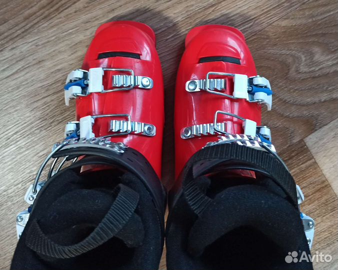 Горнолыжные ботинки детские Atomic р-р 35