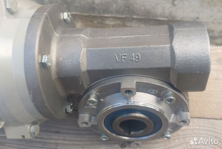 Мотор-редуктор Bonfiglioli VF49 P1 60 P71 B14 B3