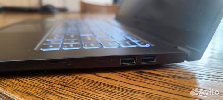 Ноутбук MSI Modern 15