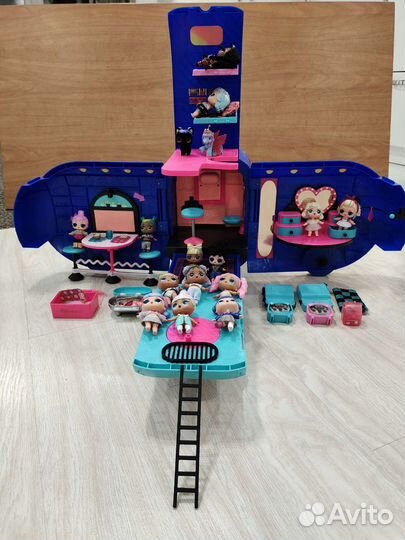 Автобус L. O. L. Surprise 4-in-1 Glamper