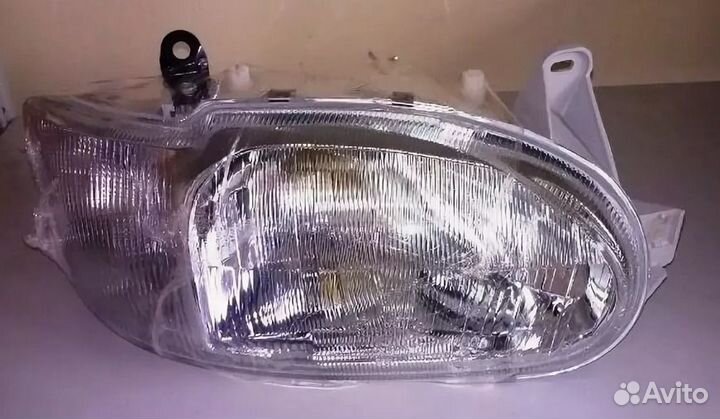 Escort +/ Фара правая +/ корректор (Depo)