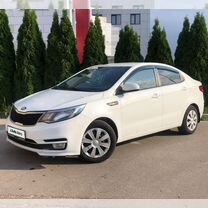 Kia Rio 1.4 AT, 2017, 194 000 км, с пробегом, цена 819 900 руб.