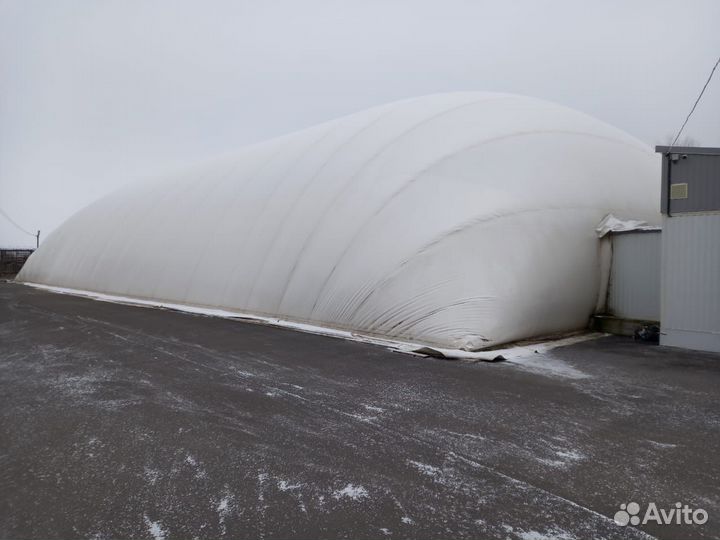 Аренда футбольного манежа 42x23м в центре