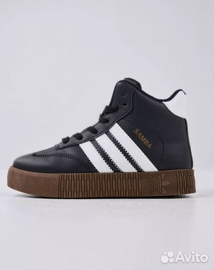 Кроссовки adidas