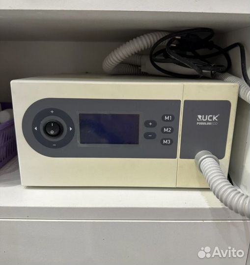 Аппарат для педикюра с пылесосом podolog