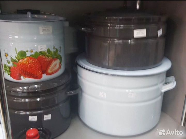 Кастрюля эмалированная большая