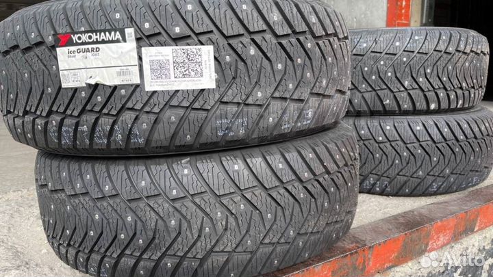 Yokohama IceGuard Stud IG65 275/50 R20 113T