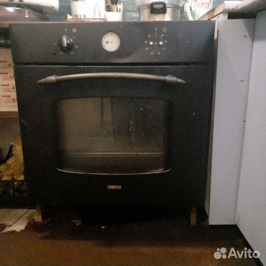 Духовой шкаф